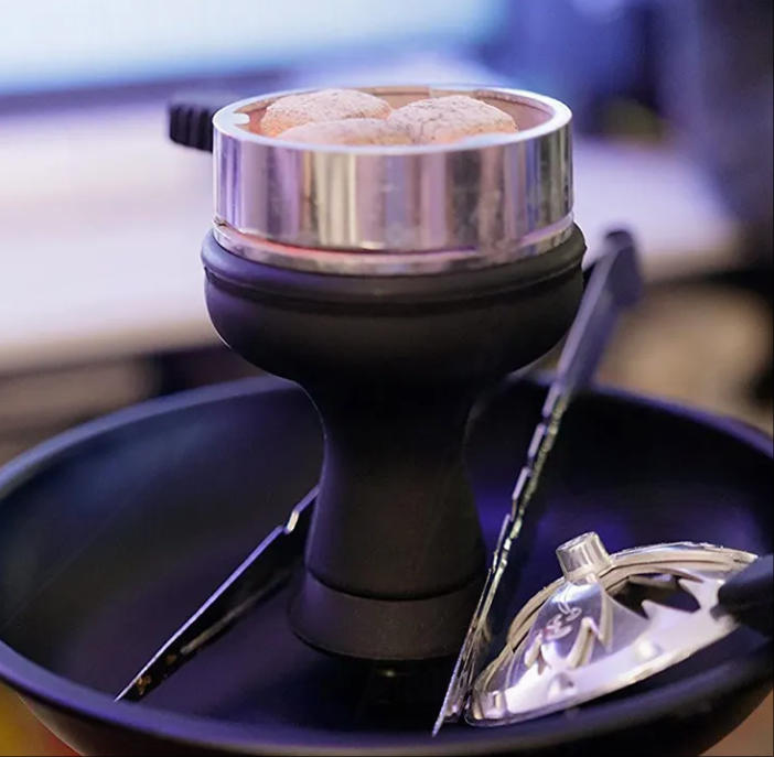 why does my hookah taste burnt？